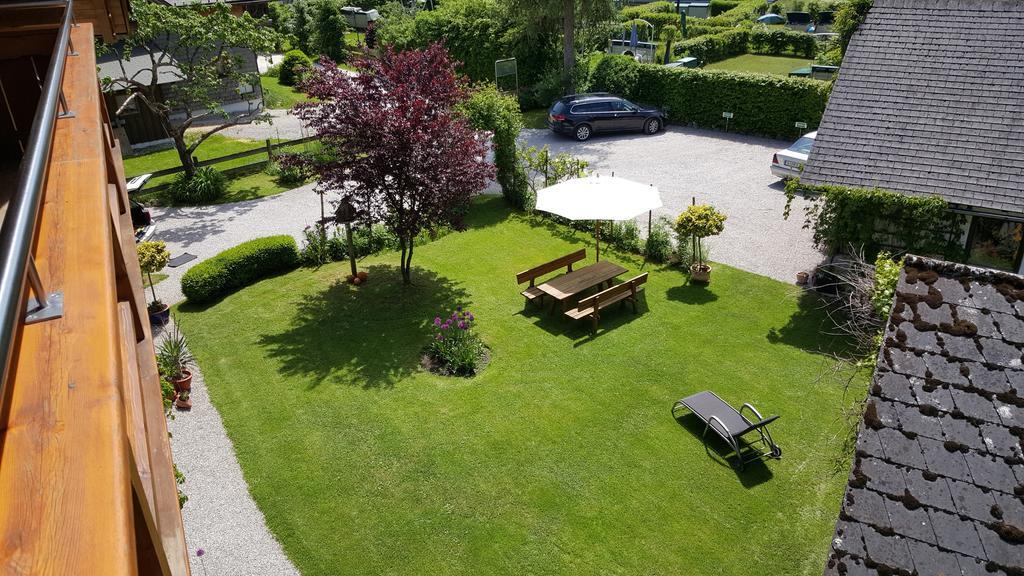 Landhaus Leitner Am Wolfgangsee Sankt Gilgen Habitación foto